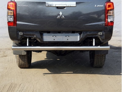 Защита задняя овальная центральная 120х60 мм ТСС для Mitsubishi L200 2019-2021